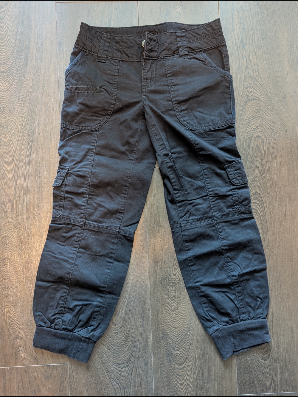 Guess Women's Black Cargo Capris - Utility Jogger Style